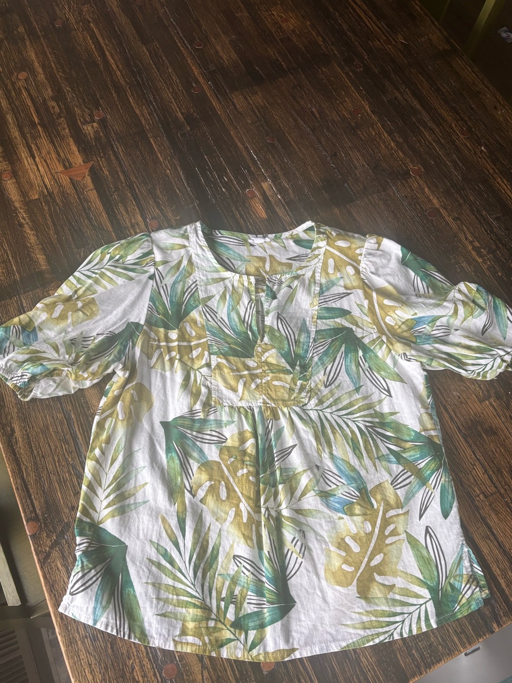 Women's White Tropical Print Puff-Sleeve Top